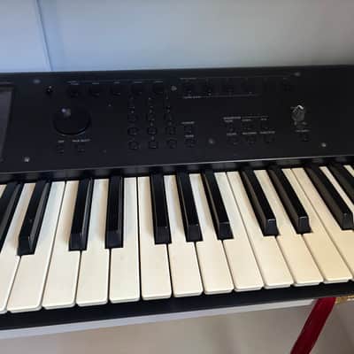 Korg M50 61-Key Music Workstation Keyboard 2000s - Black image 3