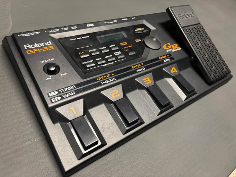 Roland GR-33