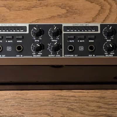 Behringer Powerplay Pro HA4600 4-Channel Headphone Amplifier 2000s - Black / Silver image 2