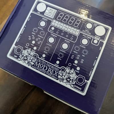 Electro-Harmonix Mod Rex Polyrhythmic Modulator 2018 - Present - White / Blue image 4