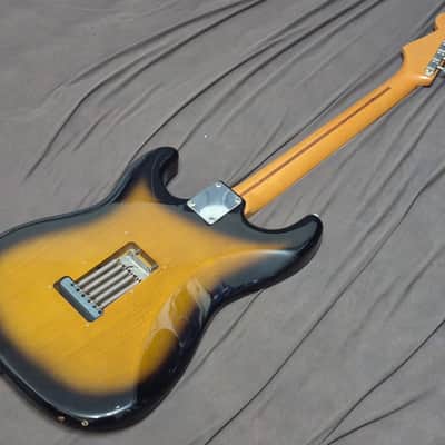 Fender Japan ST54-70 Stratocaster 2-Tone Sunburst (1989-1990 J-Serial) MIJ Fujigen image 5
