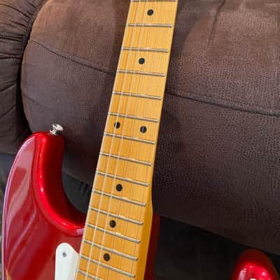 Fender Eric Johnson Stratocaster with Maple Fretboard - Candy Apple Red image 3