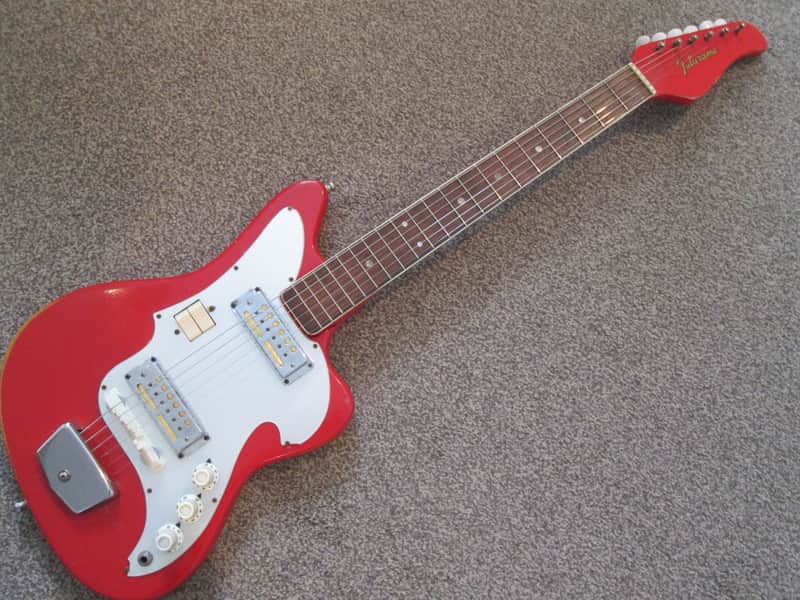Futurama C and W sixties red image 1