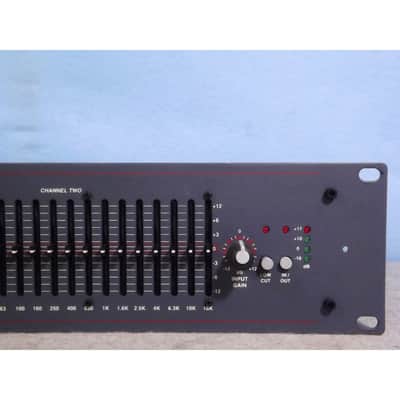 DOD 830 Series II Dual 15 band equalizer image 4
