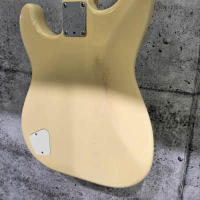 Fender Stratocaster Elite 1983 Made in United States Electric Guitar with Case - Artic White image 7