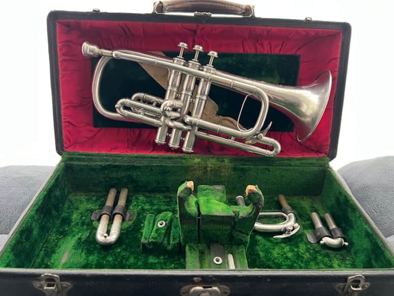 1904 Conn Conqueror Cornet – Silver Plate – Engraved “Exchanged for a Buescher” – King Case image 1