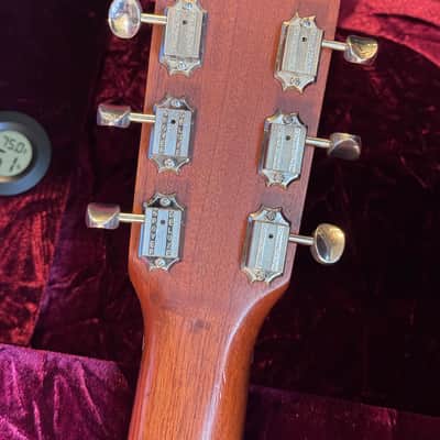 Mele Guitarlele Six String Ukulele- Natural w/ Case (Guilele/Guitalele) image 15