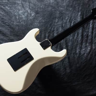 Fender Japan ST62-FR Stratocaster 1995 - White - VERY GOOD condition image 11