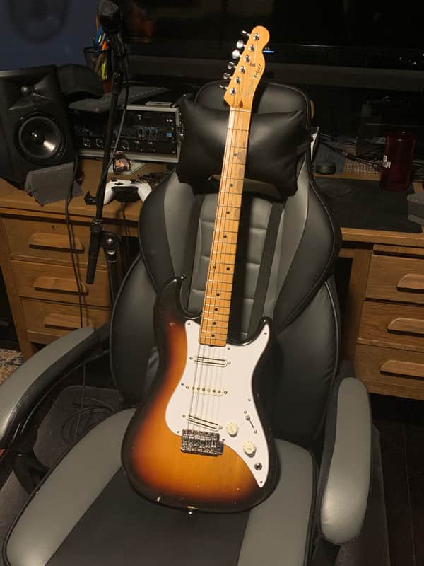 Fender  MIJ Squier Bullet  S3 1984 image 1