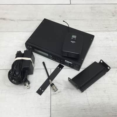 Shure ULXS4 662-698 MHz Receiver & ULX1-M1 Transmitter image 2