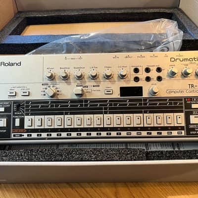 Roland TR-06 Drumatix w/original box image 2