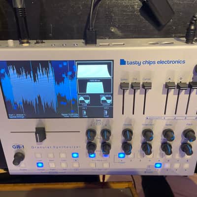 MINT Tasty Chips Electronics GR-1 granular Synthesizer preloaded w tons of killer samples image 6