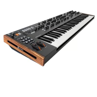 Immagine Novation Summit – 16 Voice 61 Key Synthesizer - 3