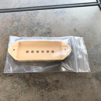 Single Cream Allparts Dogear P-90 Pickup Cover (PC-0739-028) image 2