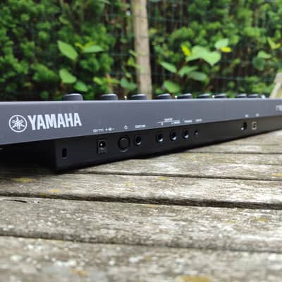 Yamaha Reface CP Mini Mobile Keyboard 2015 - Present - Black Bild 2