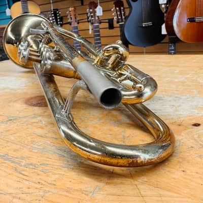 King Cleveland Superior Bb Trumpet w/Case image 7
