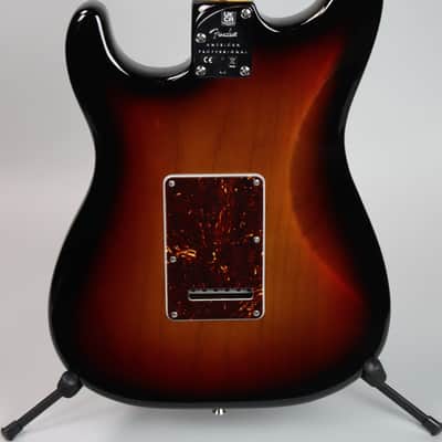 Fender American Professional II Stratocaster MN 3-Color Sunburst image 8