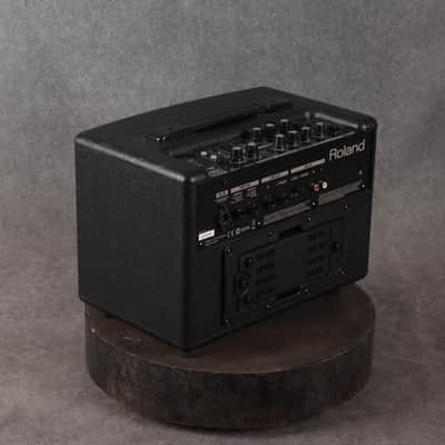 Roland AC-33 - 2nd Hand image 3