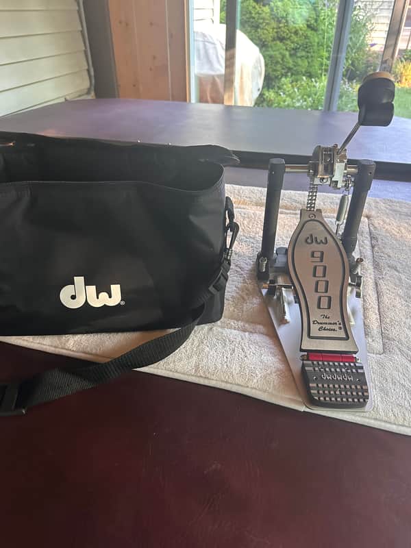 DW 9000 single bass drum pedal image 1