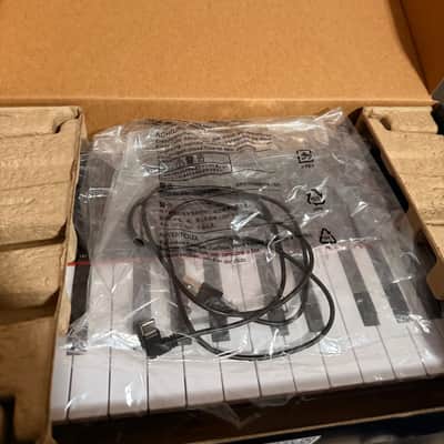 Akai MPK Mini MKIV 25-Key MIDI Controller 2026 - Present - Black image 5