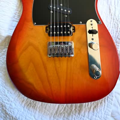 Fender Parallel Universe Limited Edition American Elite Tele HSS 2017 - Cherryburst Nitrocellulose Lacquer image 4