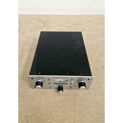 Universal Audio Twin-finity 710 - Preamps - Silver - Excellent image 5