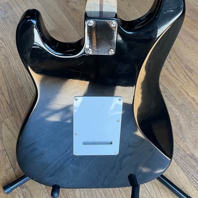 Fender MIK Squier Series Stratocaster electric guitar with Rosewood Fretboard, black image 6