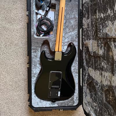 Fender Fishman TriplePlay Stratocaster HSS 2014 - Black image 9