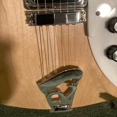 2003 Rickenbacker 360 - Mapleglo image 6