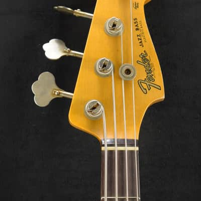 Mint Fender 1961 Jazz Bass Heavy Relic 3-Color Sunburst 3A Rosewood Fingerboard image 6