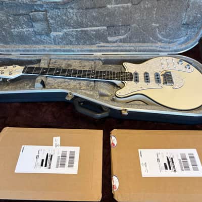 BMG Brian May Limited Edition Red Special in White 2000s w/case image 17
