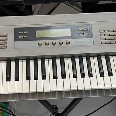 Korg Z1 1990s - Silver USED