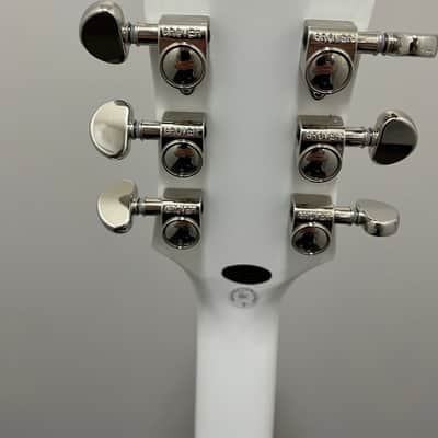 Epiphone Les Paul Studio 2020 - Present Alpine White image 8
