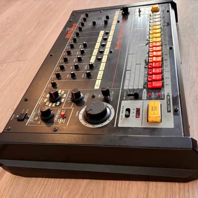Roland TR-808 - 1983 - MIDI Mod (IN / OUT / THRU) image 3