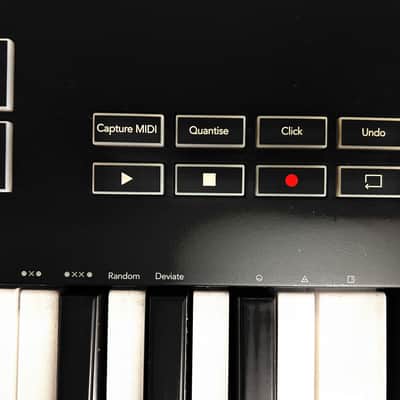 Akai Used Akai Professional LPK25 mk2 25-key USB Mini Keyboard Controller 2020s image 5