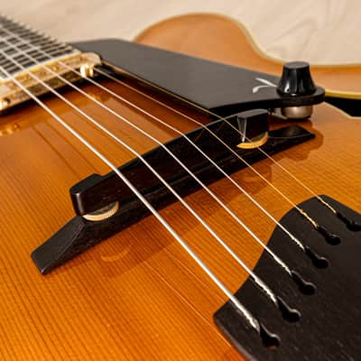 1991 Benedetto Manhattan Cutaway Archtop Electric Guitar Blonde, Near-Mint w/ DeArmond Rhythm Chief 1100, Case image 9
