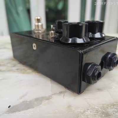 3Leaf Audio Proton MK2 2012 - Metallic Gold Over Black image 8