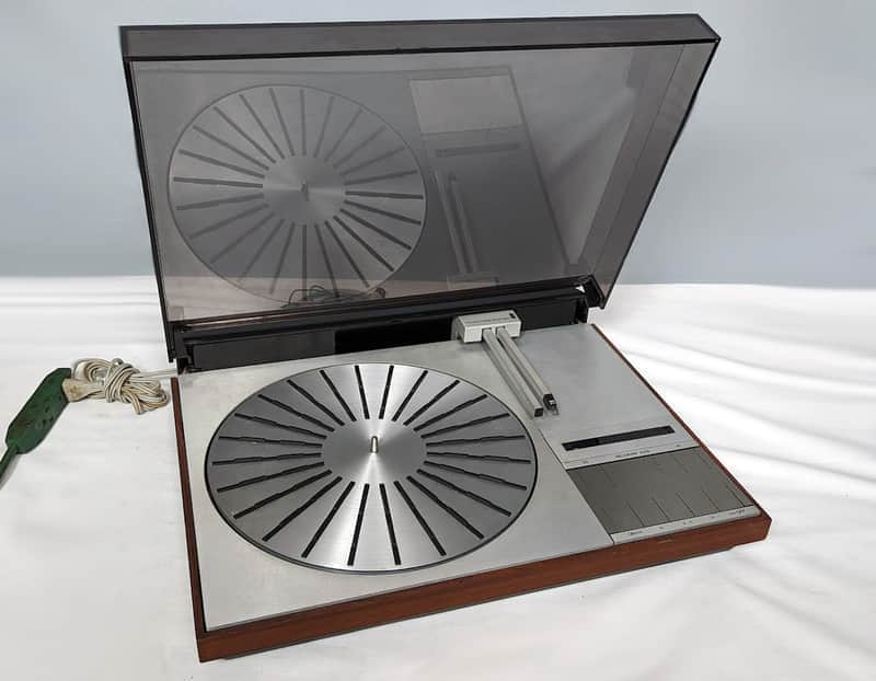 Bang & Olufsen Beogram 4002