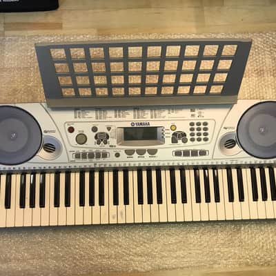 Yamaha PSR-275 Silver image 3