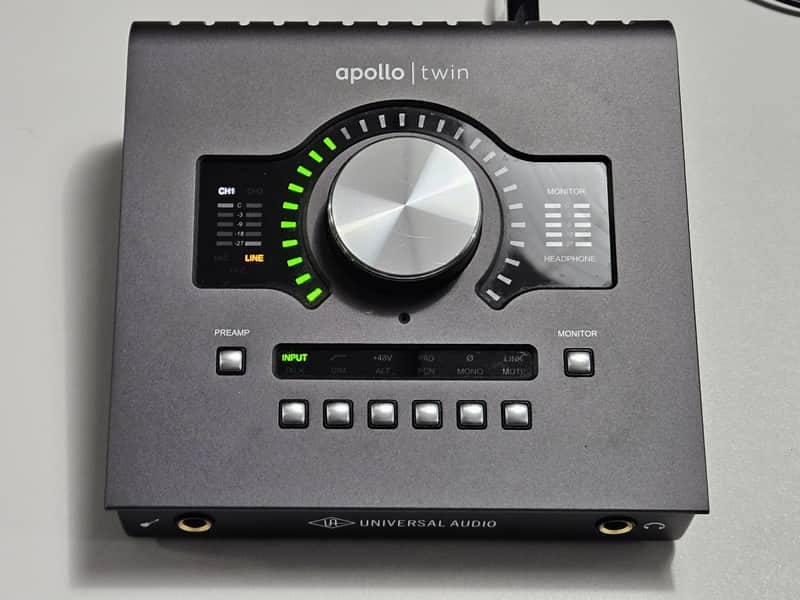 Universal Audio Apollo Twin MkII QUAD Thunderbolt 2 + UAD Plug-In Collection image 1