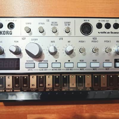 Korg Volca Bass Analog Bass Sequencer/Synthesizer 2013 - Present - Silver/Black image 1