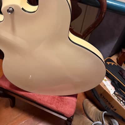 Epiphone Dot studio electric guitar See details 2005 - White image 9