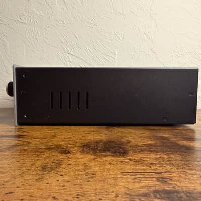 Universal Audio 710 Twin-Finity Microphone Preamp 2009 - Present - Silver image 7