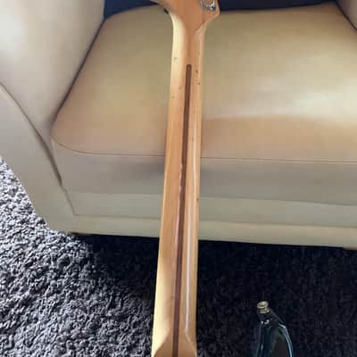Fender Stratocaster 1972 with 3-Bolt Neck „Player Grade“ Maple Fretboard 1972 3-tone sunburst image 8