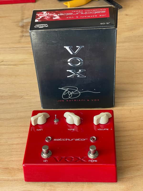 Vox Satchurator