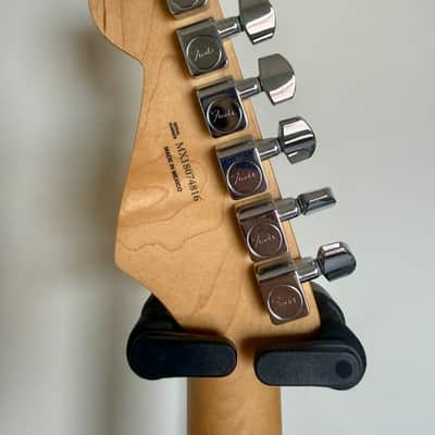 Fender Player Stratocaster HSS with Maple Fretboard 2018 - 2024 - Tidepool image 9