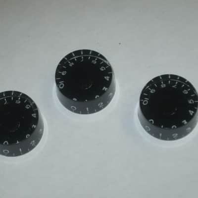 THREE lightly used genuine Gibson BLACK SPEED KNOBS (ONLY 3 of the 4 knobs from PRSK-010 set are for sale) from 2005 (see comparison pictures # 4,  # 5, and # 6 of bottom side) image 7