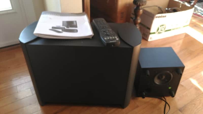 Bose Cinemate audio system with remote in excellent condition image 1