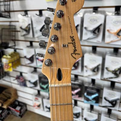 Fender Player Stratocaster - Surf Green image 2