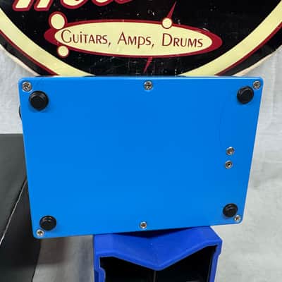 D*A*M Differential Audio Manifestationz x Emanating Fist Electronics Limited Edition DP-77 dp77 Dope Priest Frequency Sustainer Muffy Fuzz Pedal with Box - Limited Blue Colorway image 8